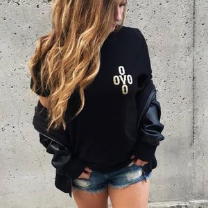 ISO ovo Pom Pom shirt